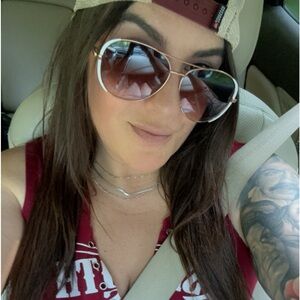 Meet your Posher, Cam